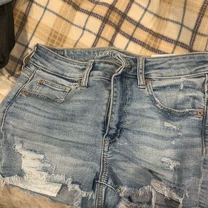 AEO blue washed jean shorts